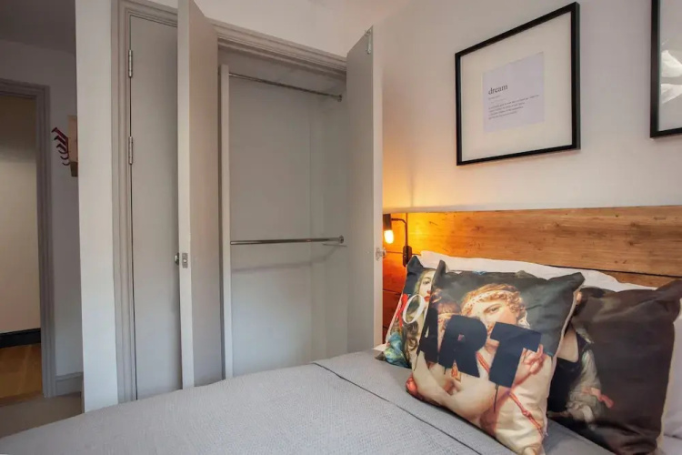 Cabot Mews Apartments