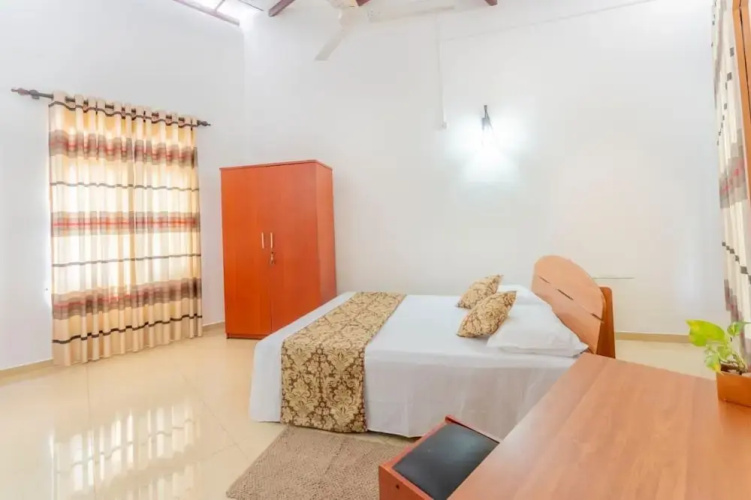 Roamer's ark villa