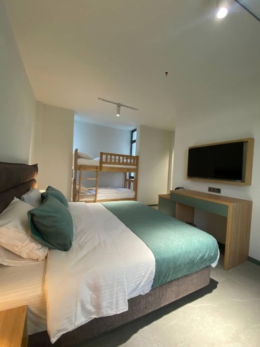 Deluxe Quadruple room
