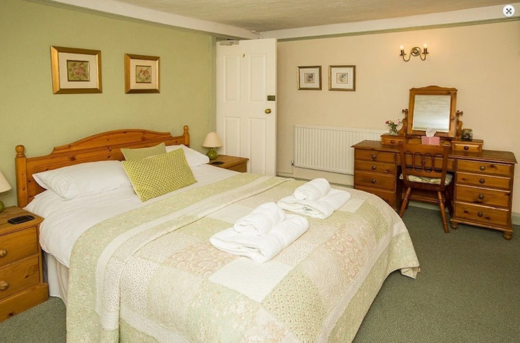 Warren House B&B