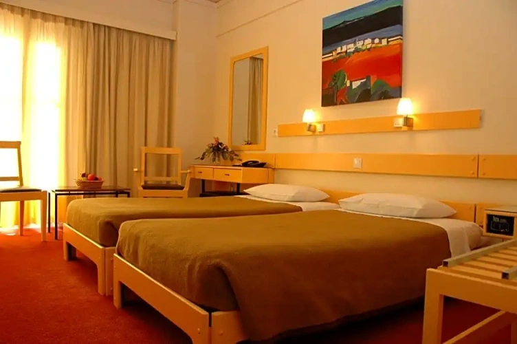 Standard Twin room with balcony