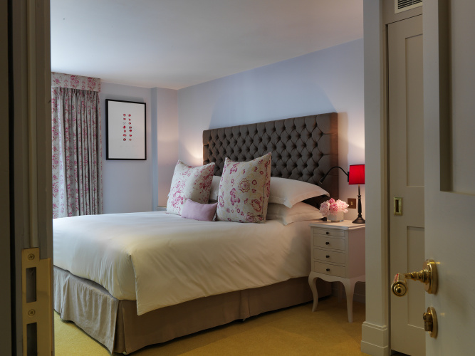 2 Bedrooms Deluxe Apartment