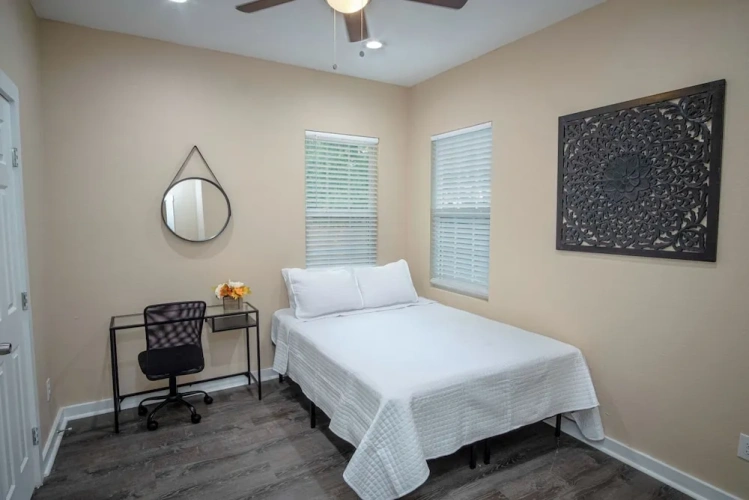 3 Bedrooms Cottage