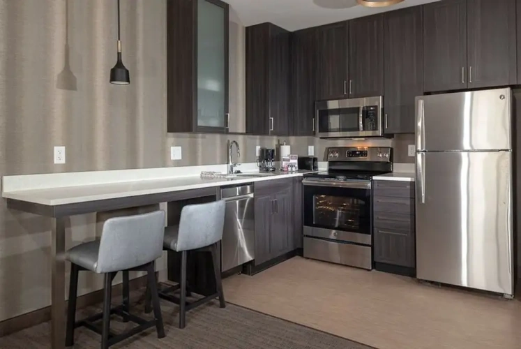 1 Bedroom Suite