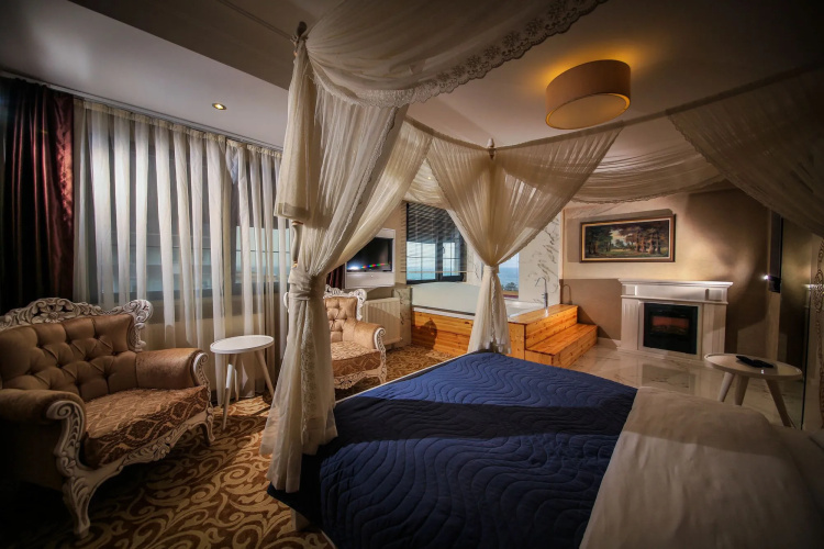 My Suit Residence