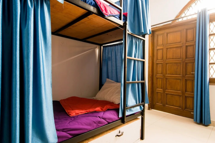 Bunkin Hostel