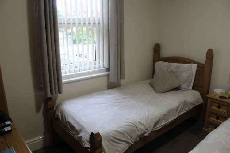 Oakwell Guest House
