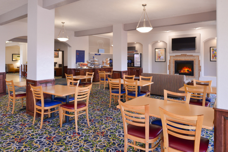 Holiday Inn Express And Suites Alamosa photo 29