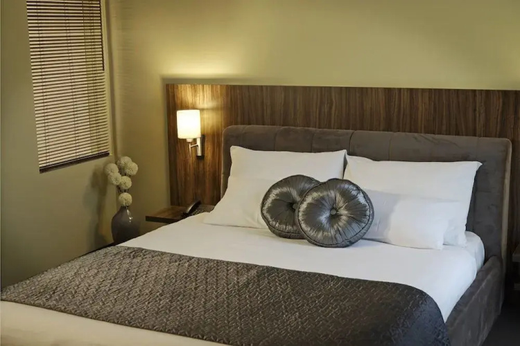 Hotel Sirius