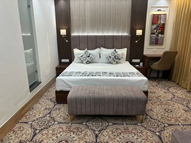 Luxury Suite