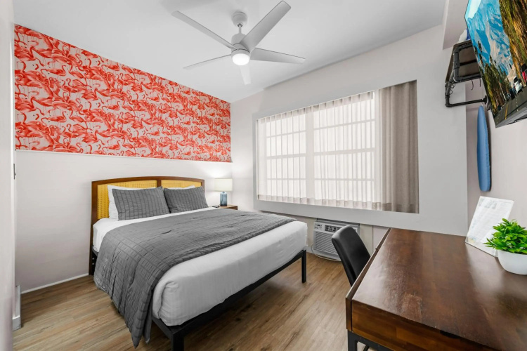 Greenview Hotel by Lowkl