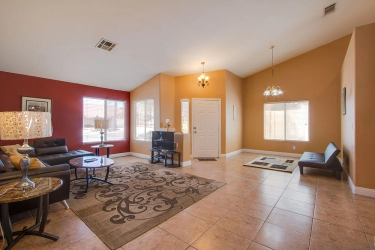 3 Bedrooms Cottage