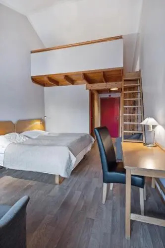 Solstad Hotel & Motel