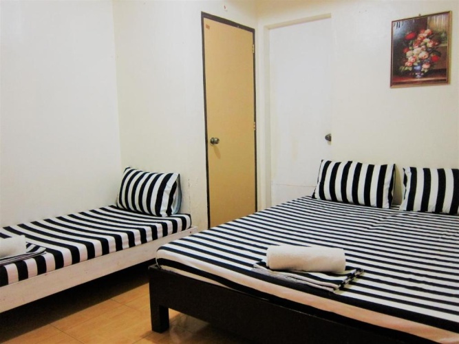 Economy Triple room