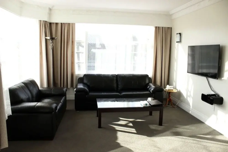 2 Bedrooms Family Apartment