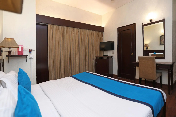 Hamilton Hotel