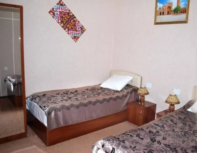 Hotel Varakhsha