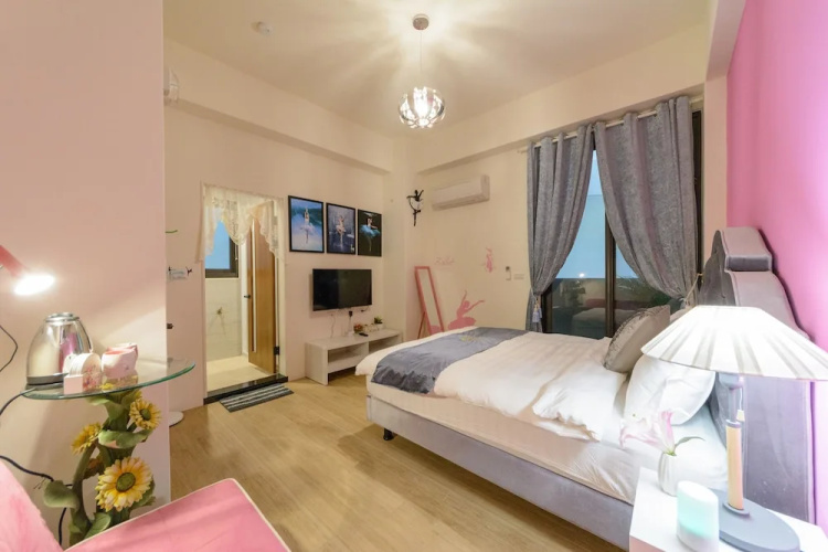Puli Waltz Villa