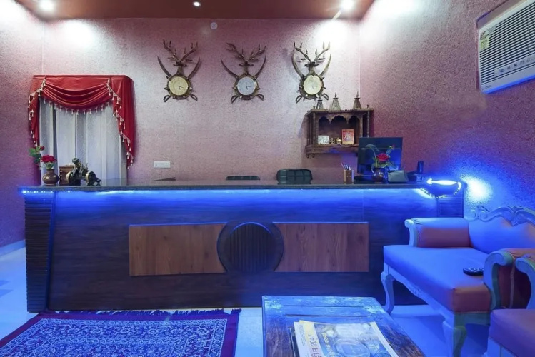 Van Chhavi Resort