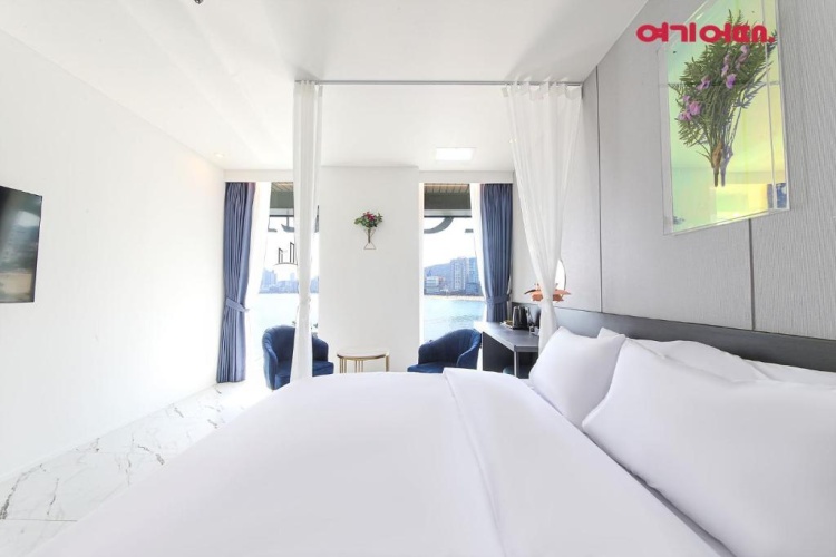 Deluxe Double room with sea view