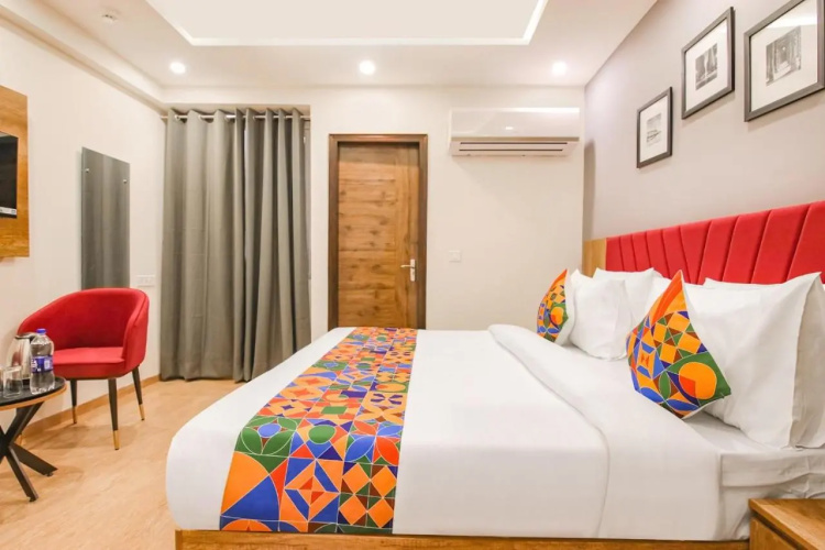Saltstayz Select - Huda City Center