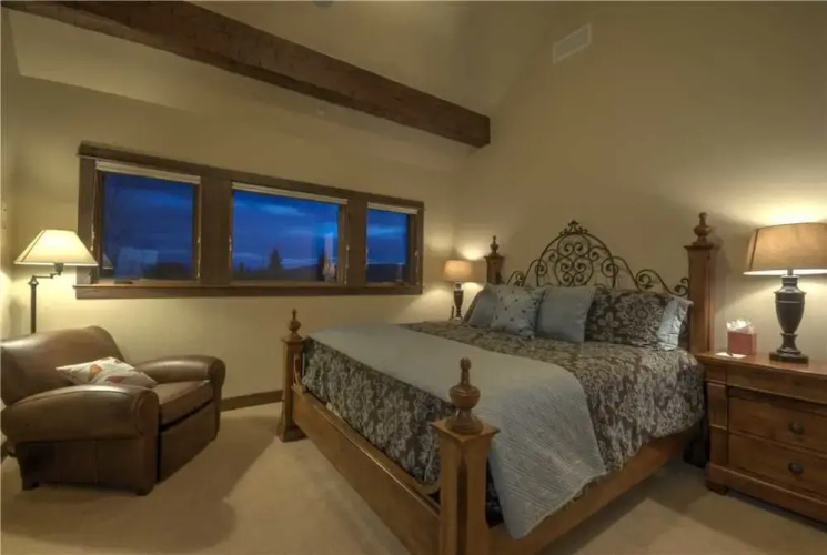 Overlook Chalet