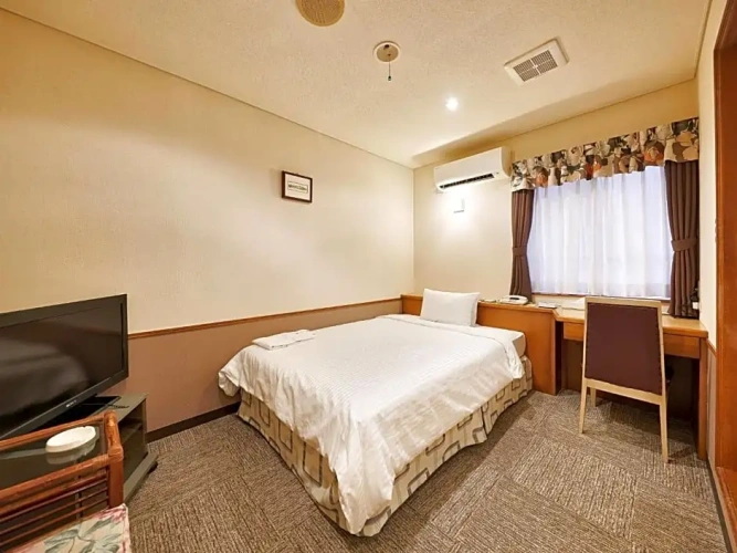 Economy room