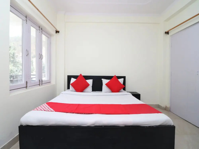 OYO Home 14130 Comfy 2BHK
