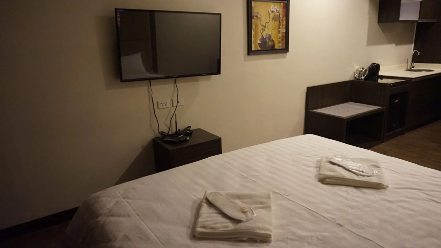 West Avenue Suites