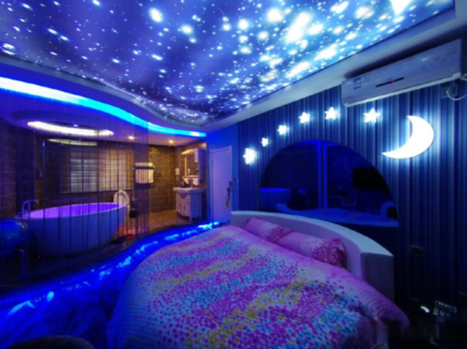 I Do Theme Hotel