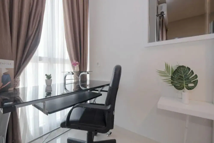 Modern Studio At Ciputra World 2 Apartment