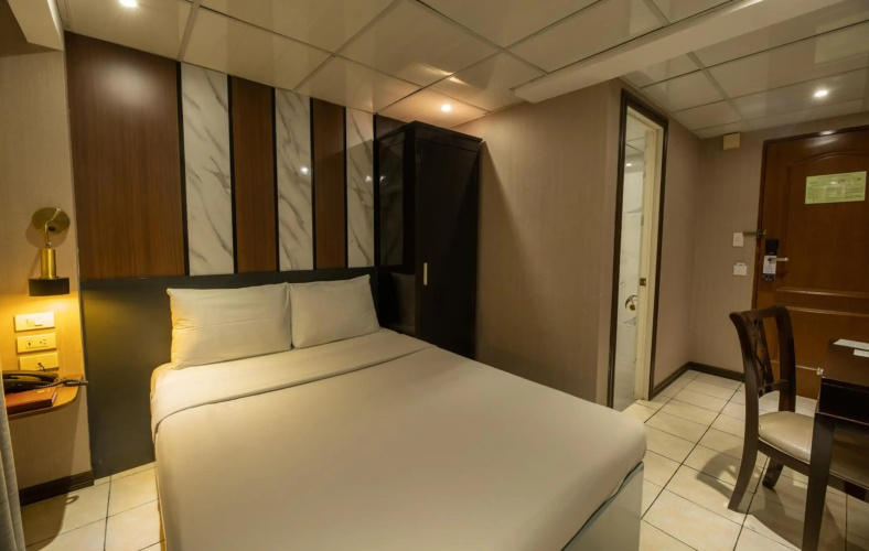 Star Plaza Hotel