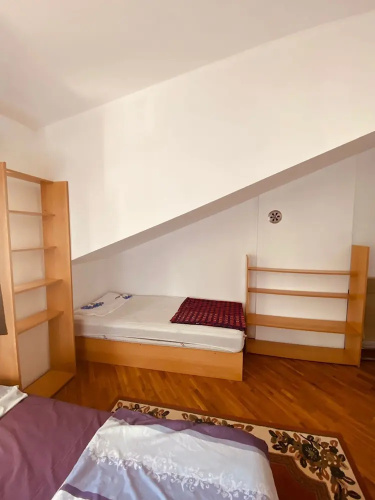 Den Hostel