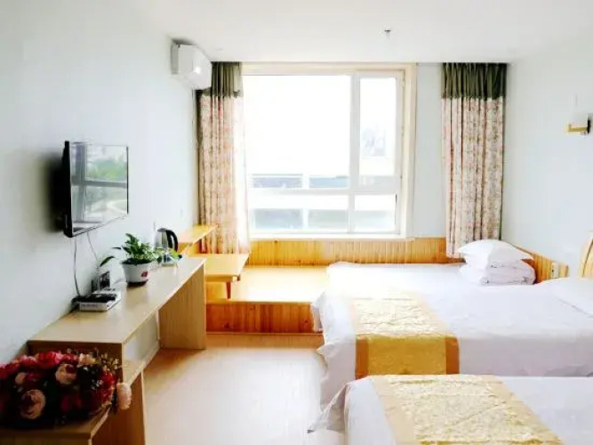 Dongyue Country House Hotel