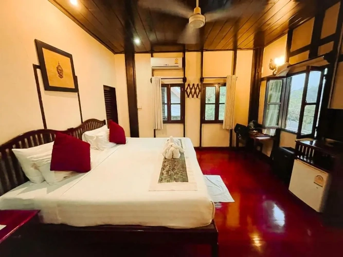 Deluxe Double room with balcony and with river view