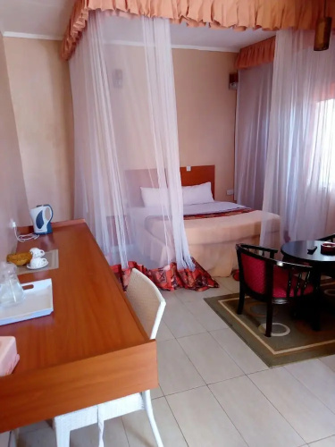 Savannah Lodge Nguluni