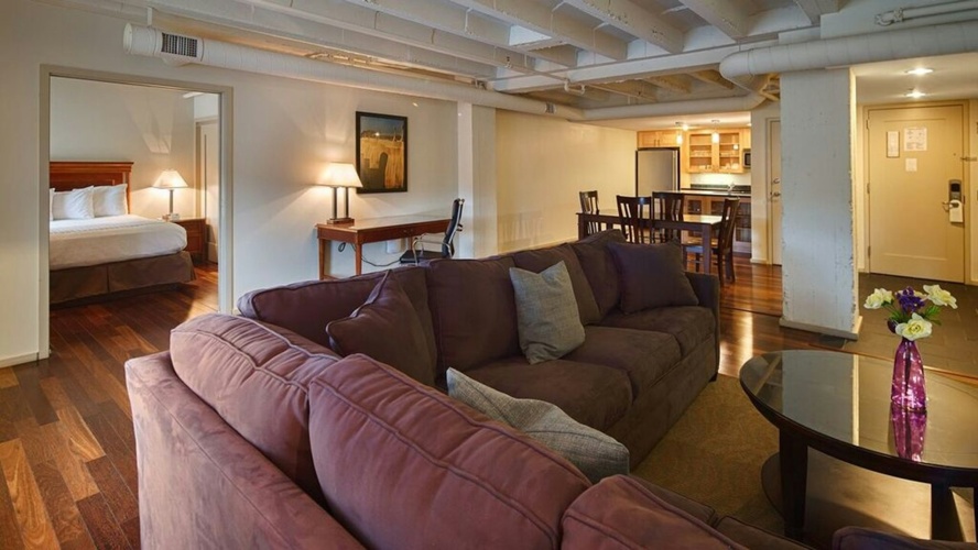 Grand Eastonian Suites Hotel photo 12