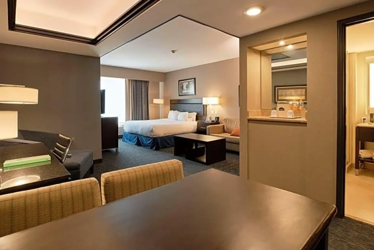 Deluxe Double Suite