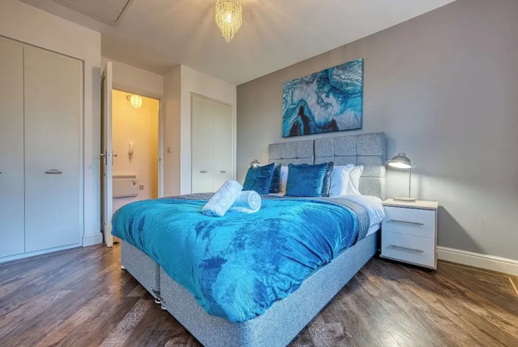 Blue Cedar Apartment