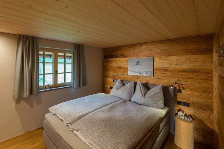 Roagat Hus