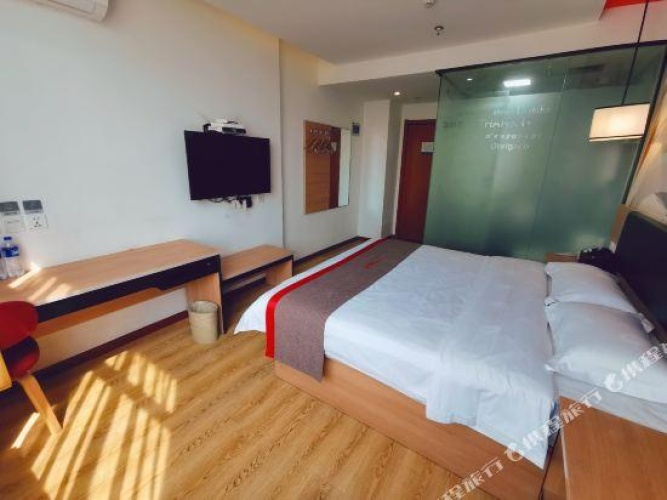 Deluxe Single Suite
