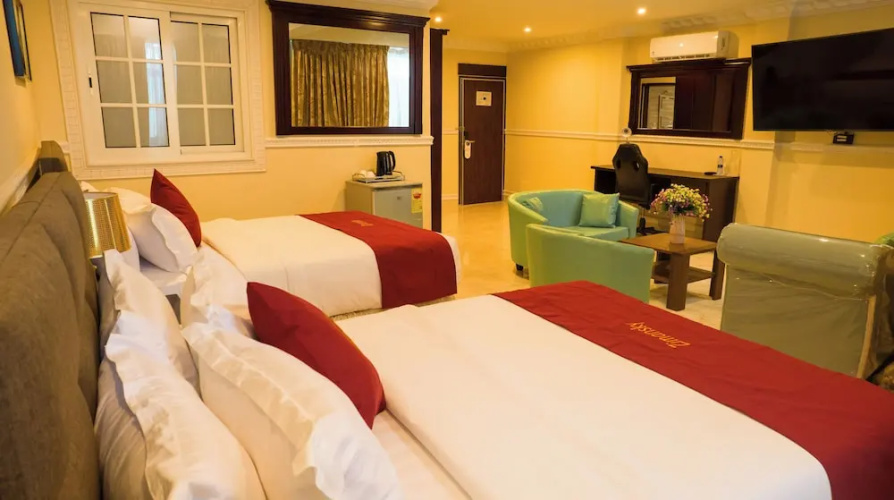 Zimansky Hotel