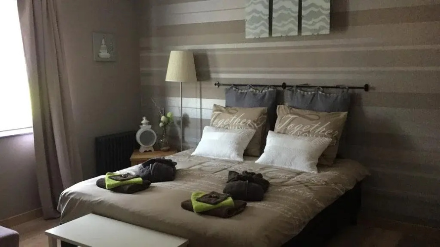 Relax Trois Bornes - De Grenspost