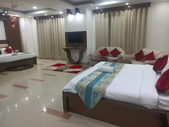 Hotel Raj Mandir