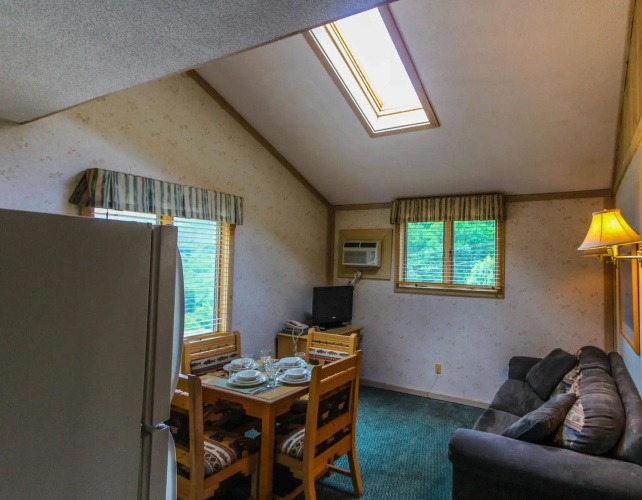 Smoketree Lodge