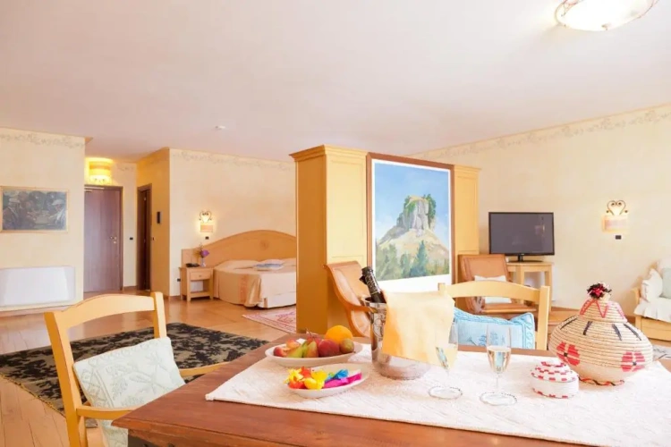 Superior Suite with balcony and with view