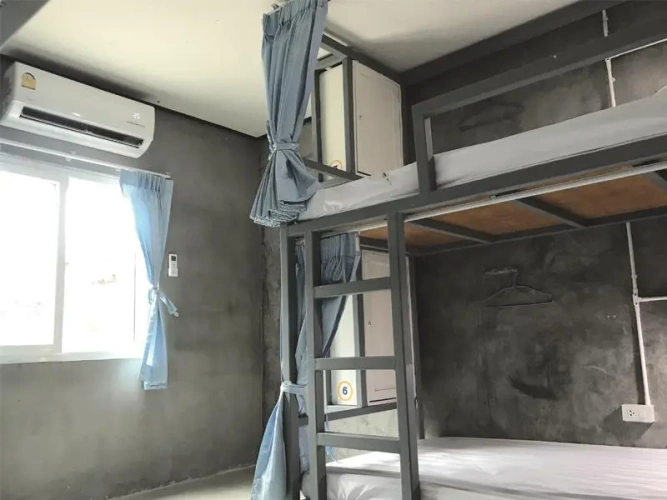 Economy room