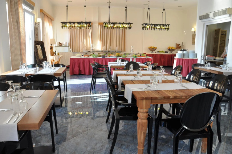 Ithea suites hotel