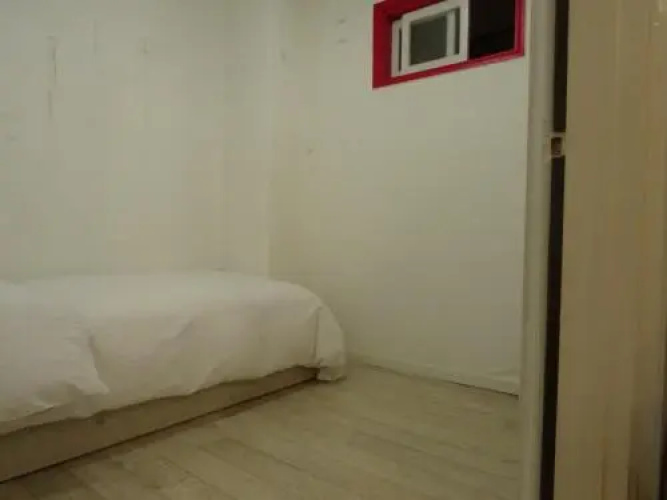8MOTEL