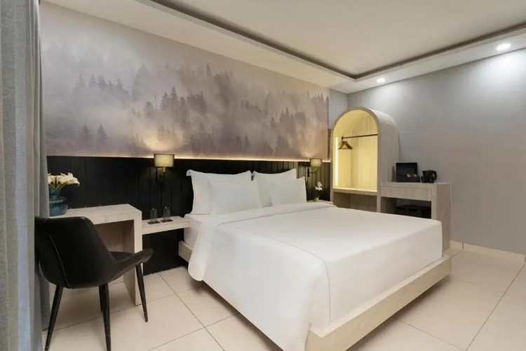 Classic room with balcony